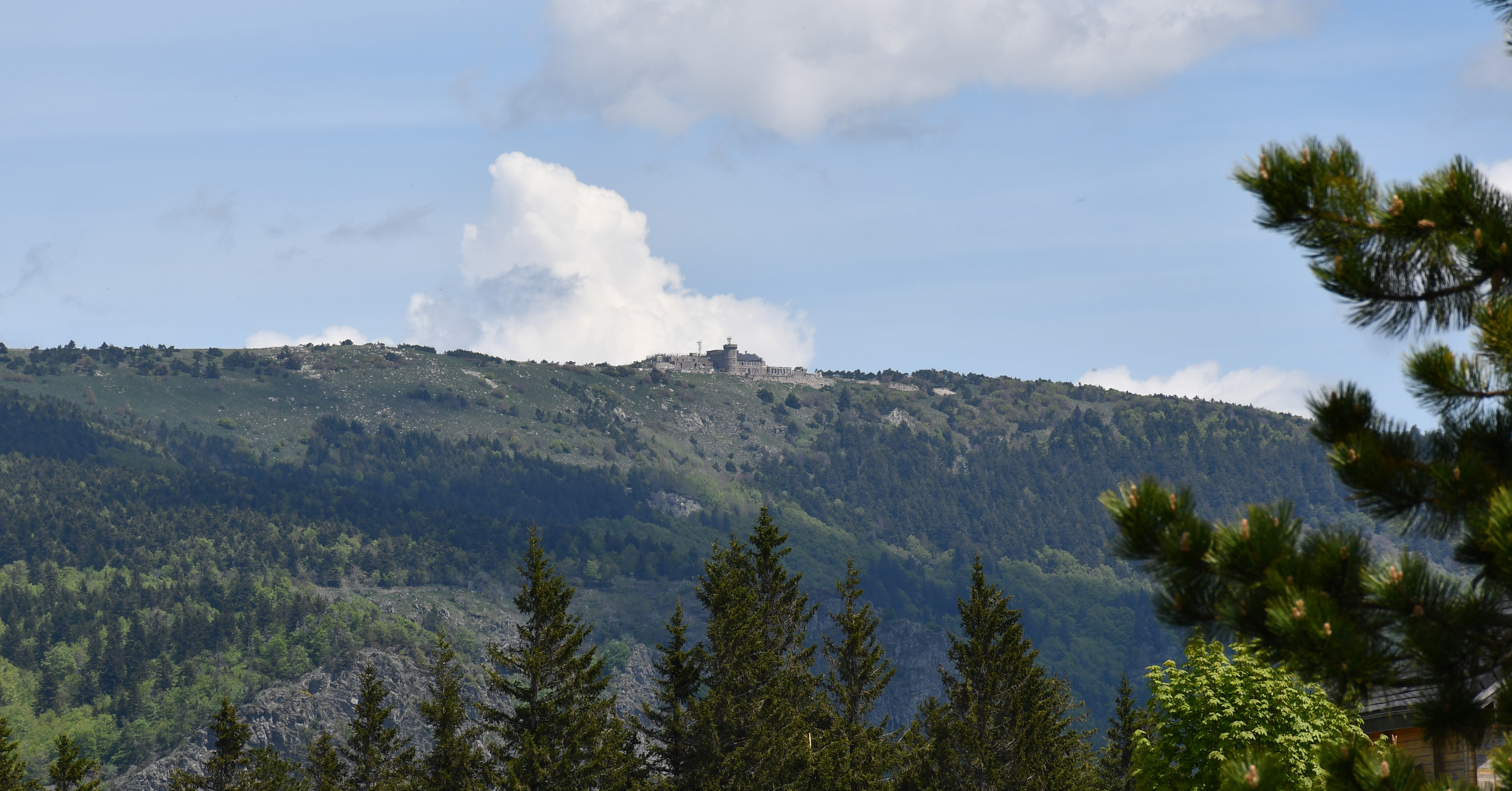 Observatoire vu de la vallée